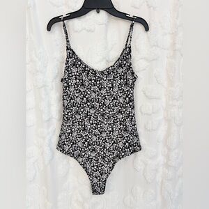 Derek Heart Soft Floral Bodysuit Thong size Large